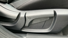 Nissan Qashqai 1.5 dCi N-Connecta 5dr Diesel Hatchback